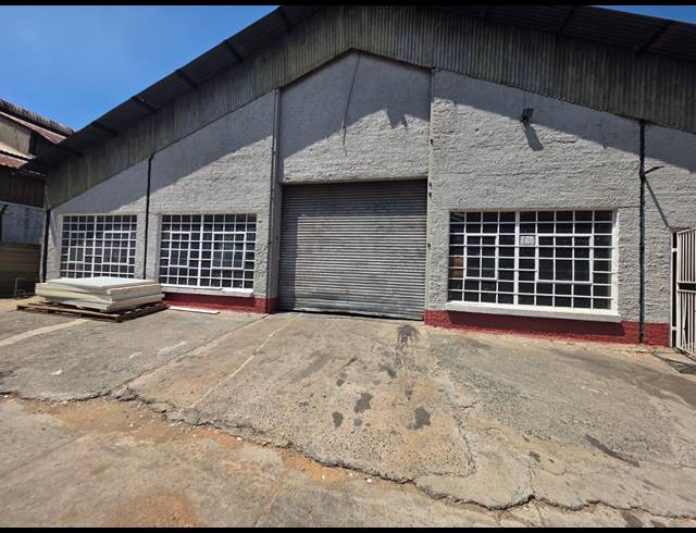 700M² WAREHOUSE TO LET IN ALRODE